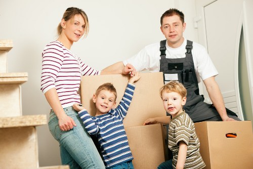 Packing boxes and moving preparation support